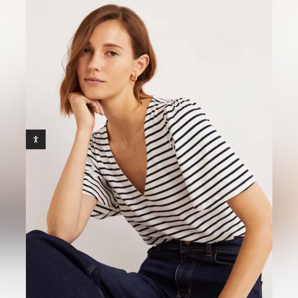 NWT Boden Super Soft Flutter Sleeve Top